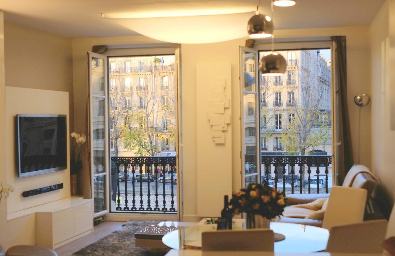 Two Bedroom Luxury Apartment - Balcony With View Of Notre Dame Paris Exterior foto
